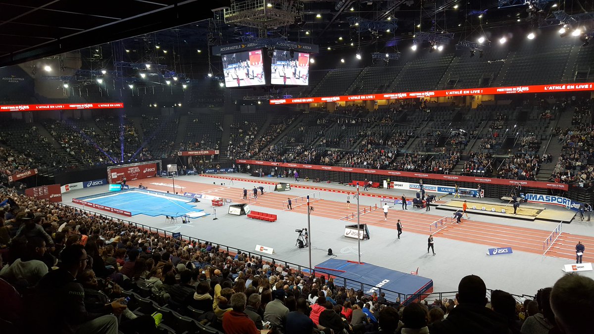 MEETING DE PARIS INDOOR Eyes UP