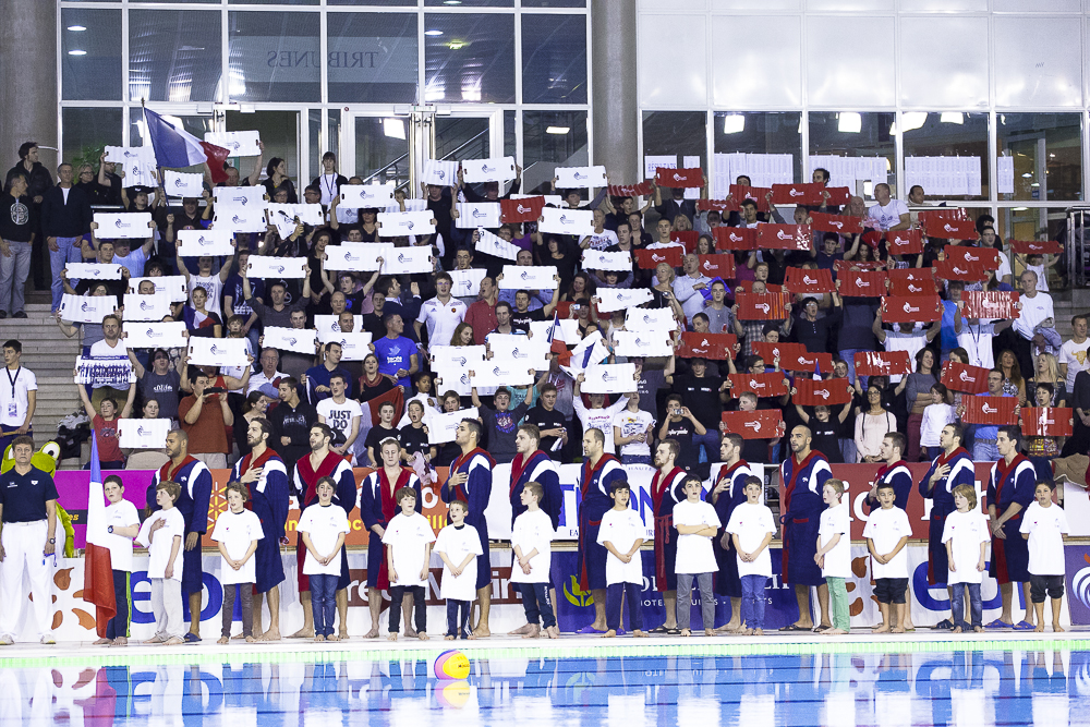 Clap Banner Waterpolo foule2